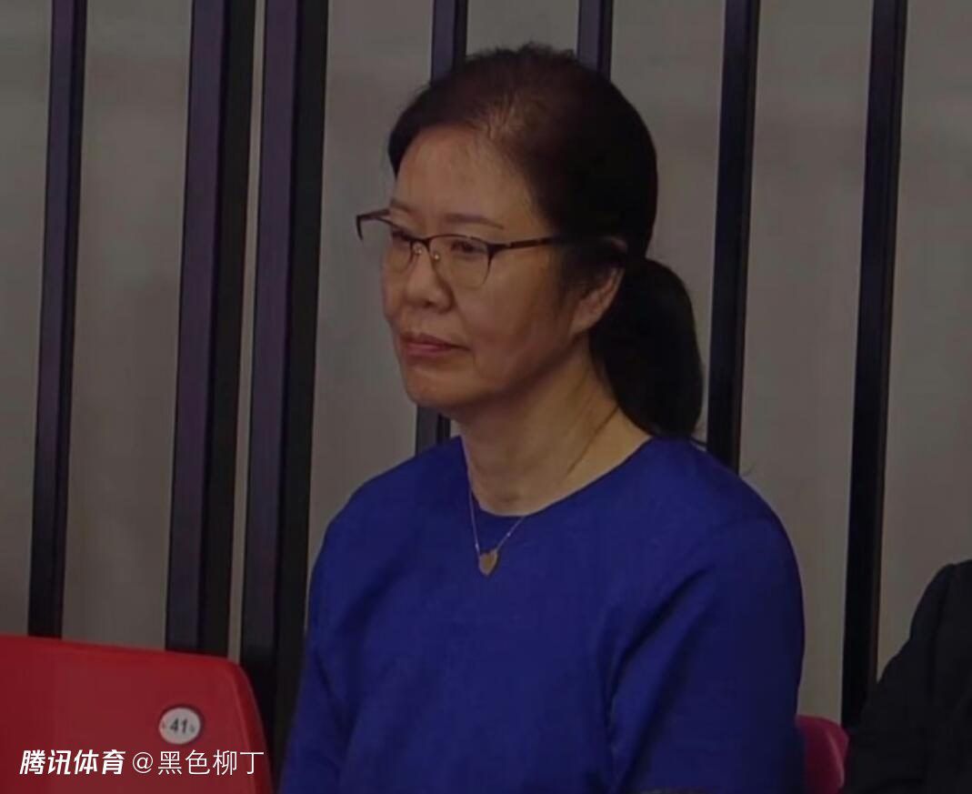 美女私密调教视频