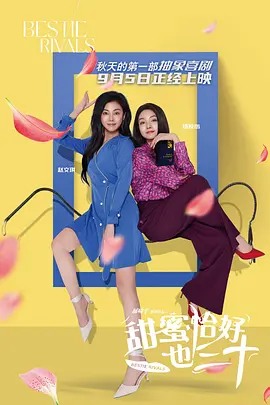 女人趴下脱了内裤光着屁股喷白